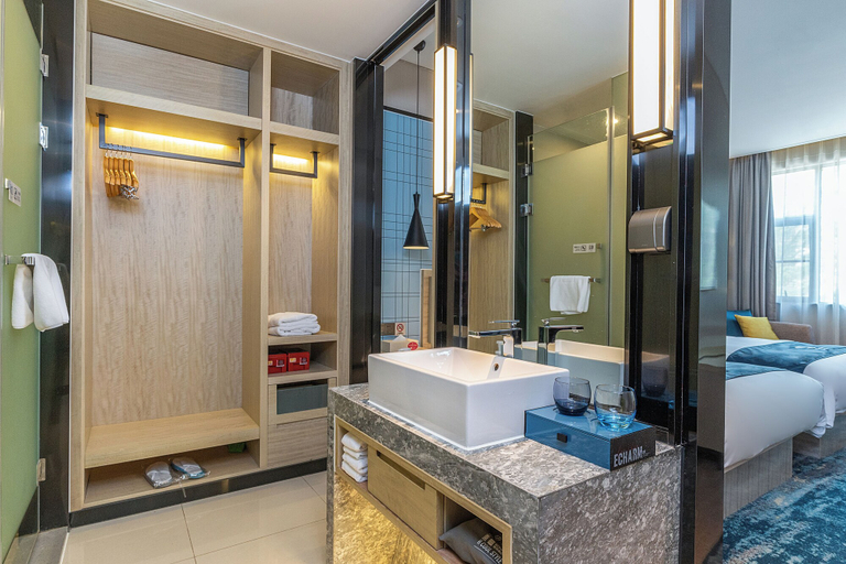 Bathroom, yishangjiudiannanningqingxiushandian, Nanning