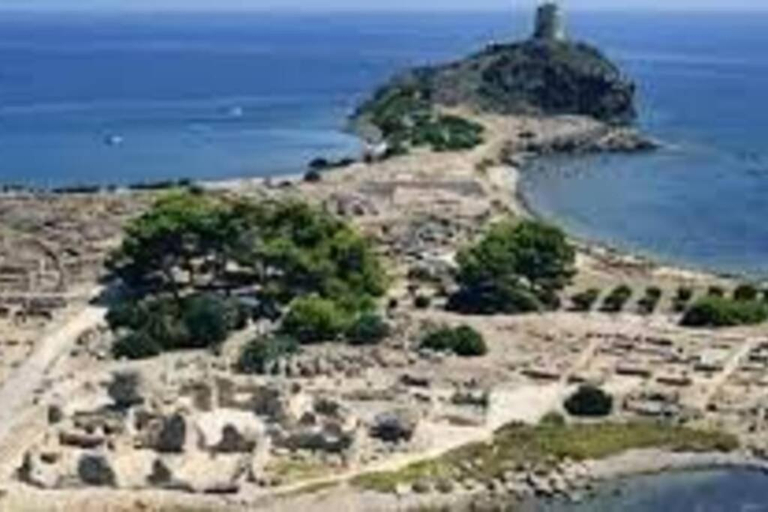 4, Sogno Mediterraneo Pula Sardegna villa a soli 300 mt dal mare, Cagliari