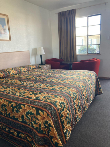 Others 3, Value Inn, Culberson