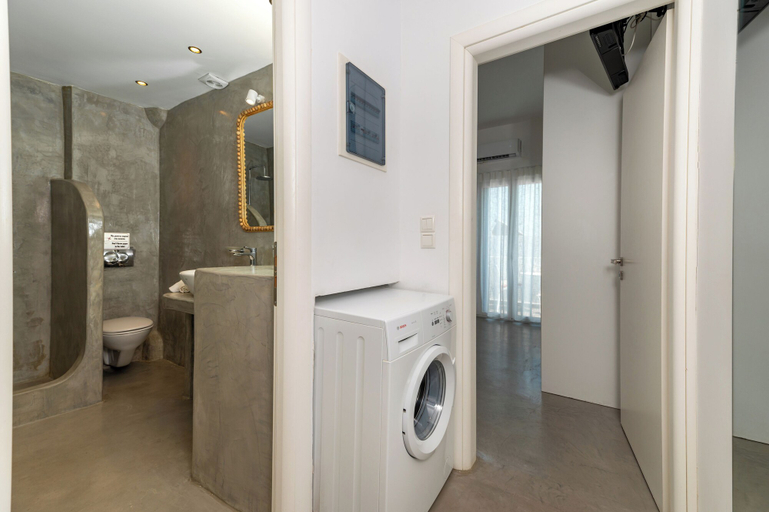 Bathroom 5, AquaLung Suites, South Aegean