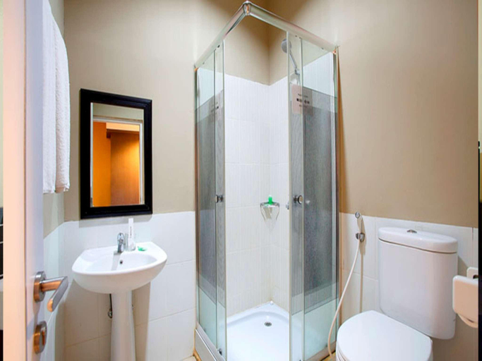 Bathroom 20