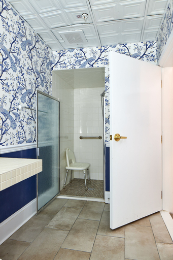 Bathroom 24