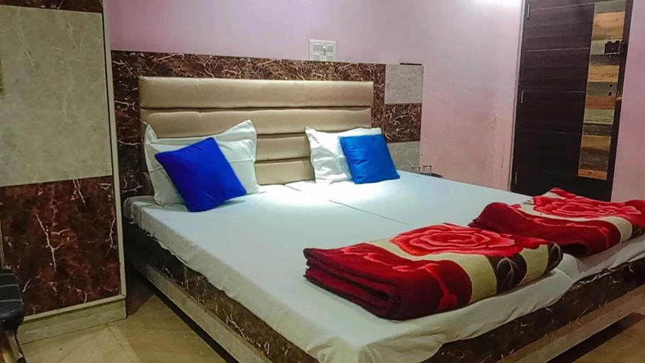 Bedroom 1, kartar yatri niwas Kanpur, Kanpur Nagar