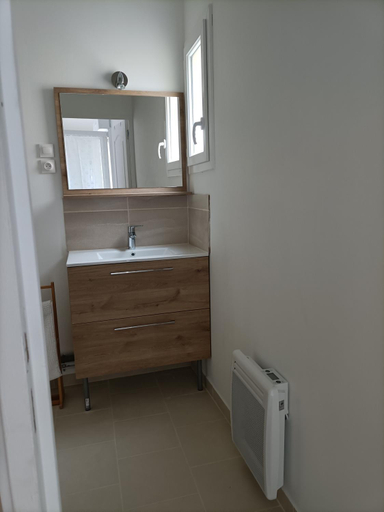Bathroom 2, La Grimodiere Chambre en rez de chaussee, Calvados