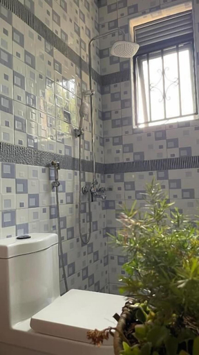 Bathroom 3, Kitiko Residence Hotel, Jinja