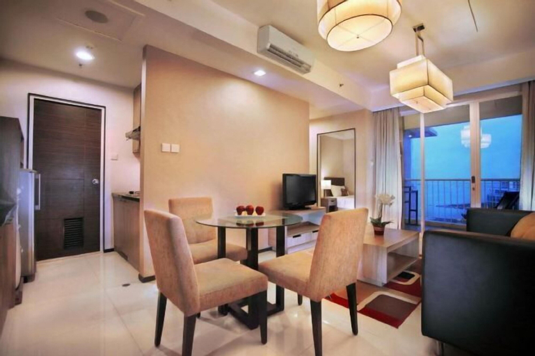 Dining Room 9