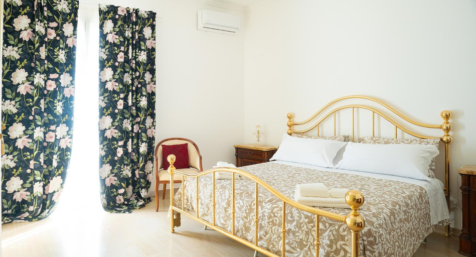 Others 2, Katamera Guest House, Syracuse