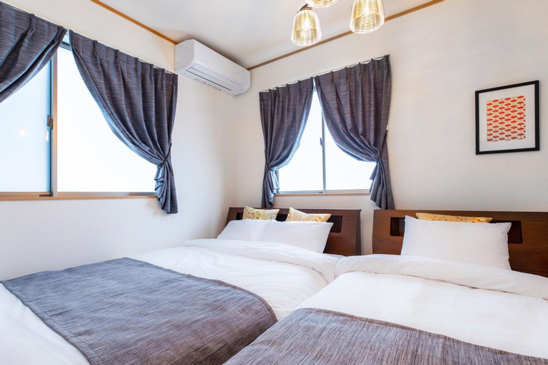 Bedroom 1, Y's Okinawa Resort Base No.1, Onna