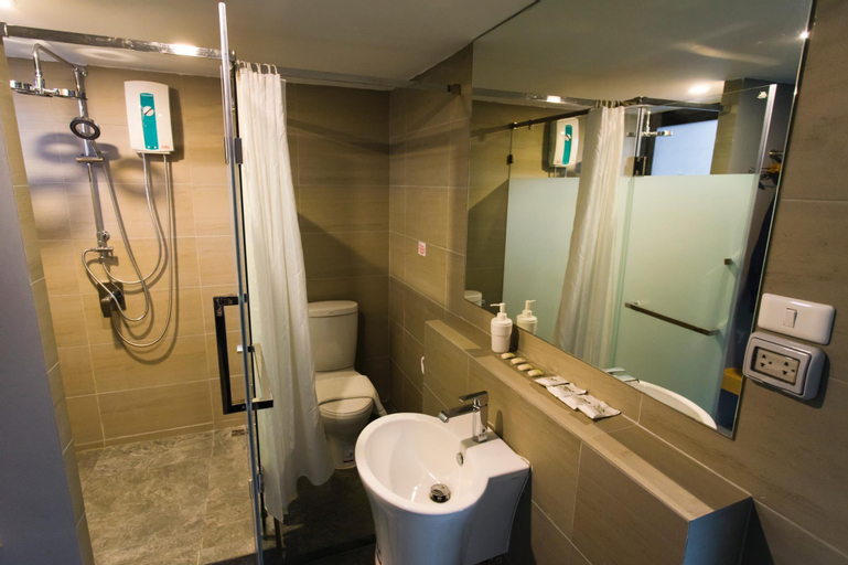 Bathroom 4