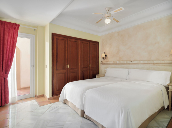 Bedroom 3, Hotel Las Aguilas Tenerife, Affiliated by Melia, Santa Cruz de Tenerife