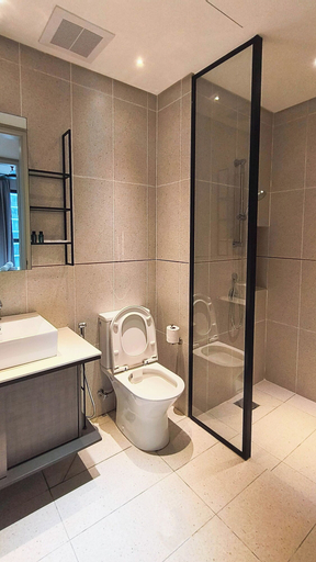 Bathroom 5
