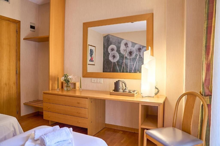 Bedroom 3, Hotel Camigliatello, Cosenza