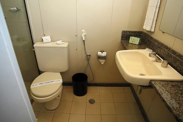 Bathroom 4, Cheverny Apart Hotel, Belo Horizonte