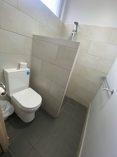 Bathroom 3, Hawker Hotel Motel, Flinders Ranges