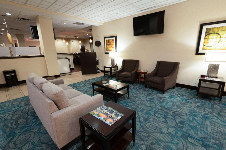 Public Area 2, Quality Inn & Suites Downtown Mansfield, Richland