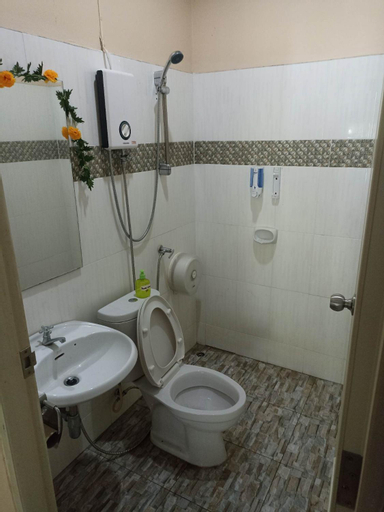 Bedroom 3, Painting Family Hostel, Phanom