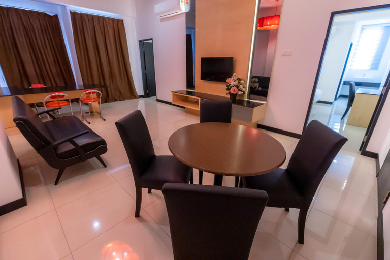 Dining Room 2
