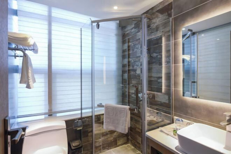 Bathroom, Yi She, Chongqing