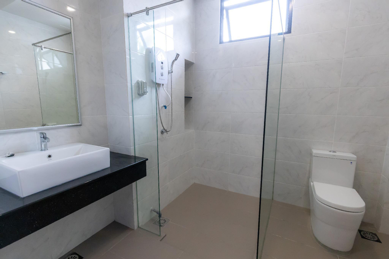 Bathroom 6