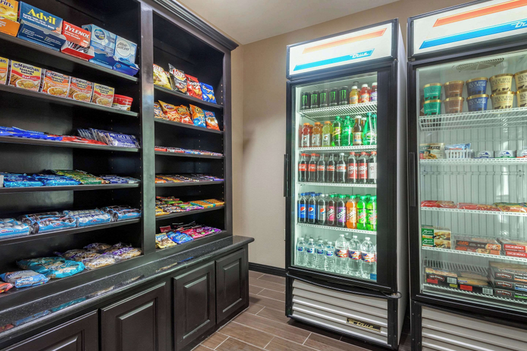 Food & Drinks 5, Comfort Inn & Suites Glenpool, Tulsa