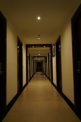 Public Area 3, HOTEL DHAROHAR, Varanasi