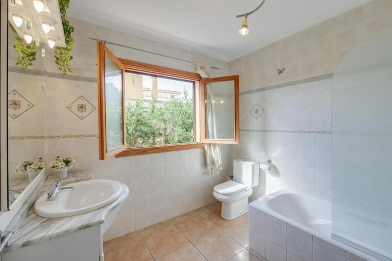 Bathroom 3, Luminoso chalet, Baleares