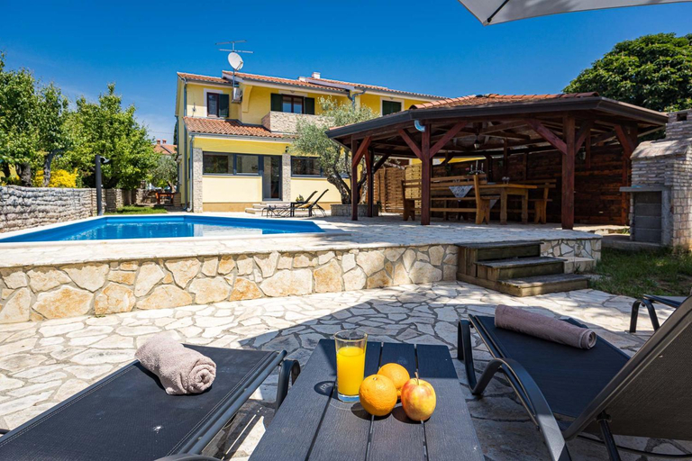2, Villa Lara, Kaštelir-Labinci