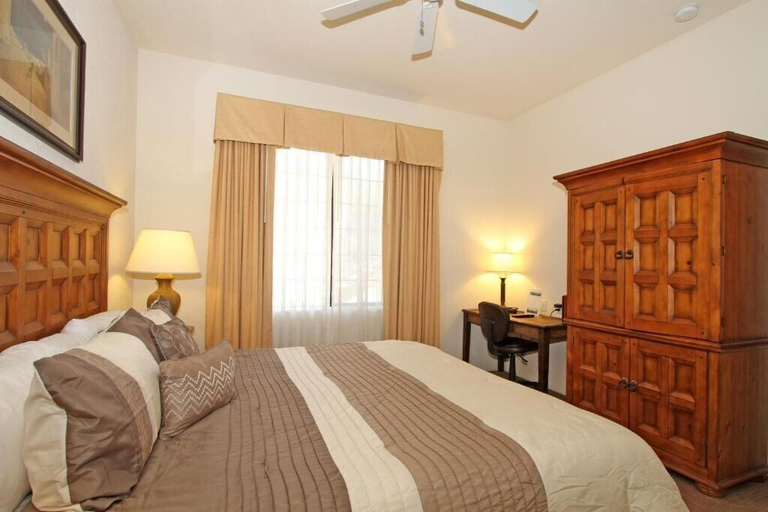 Bedroom 1, La Quinta Vacations Rental, Riverside