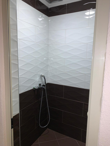 Bathroom 3, HOTEL ARANDI AG, Tiranës