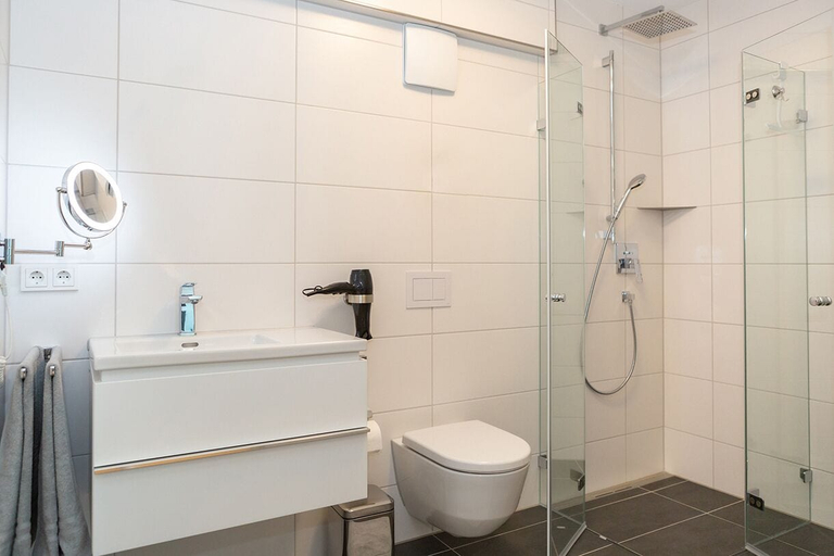 Bathroom 5, SERVENTO Boardinghouse, Erlangen