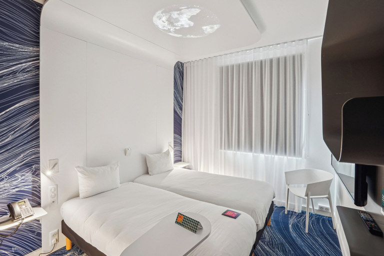 Bedroom 3, ibis Styles Paris Orly Airport, Essonne