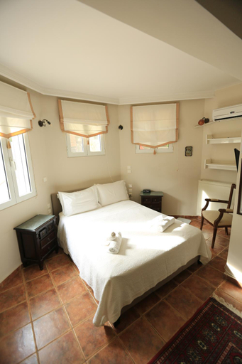 2, In White Villa, Attica