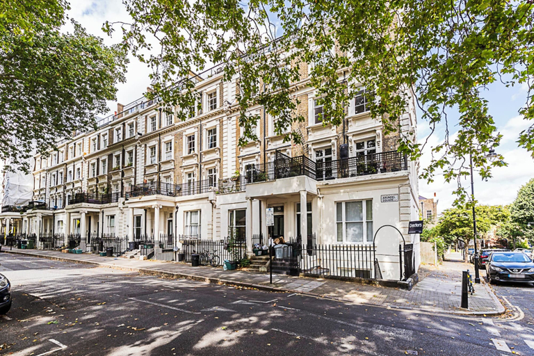 Exterior & Views, Chic 1 Bedroom Parkview Flat At Arundel Square, London