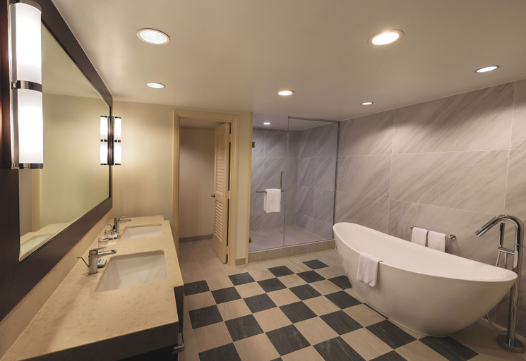 Bathroom 5, Hyatt Regency Guam, Tumon