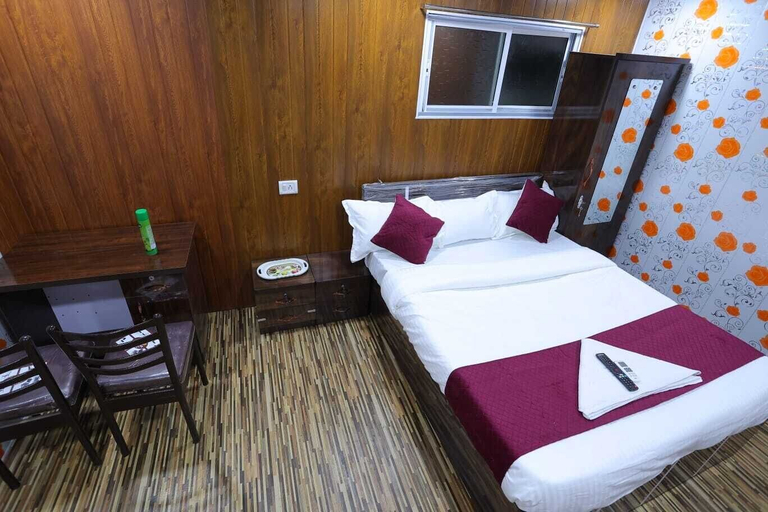 Bedroom 2, Hotel Shiv Vandana Inn - Thane, Thane
