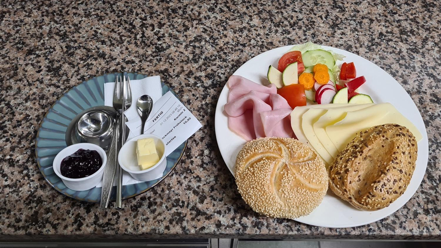 Food & Drinks 5, Hotel - Cafe - Konditorei Schrockmayr-Kastner, Rohrbach im Mühlkreis