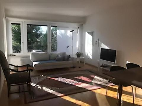 Guestroom, Locarno: appartamento in zona residenziale, Locarno