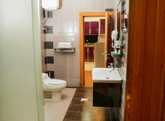 Bathroom 5, Palette Luxury Credi Hotel, Riyadh