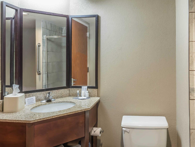 Bathroom 8