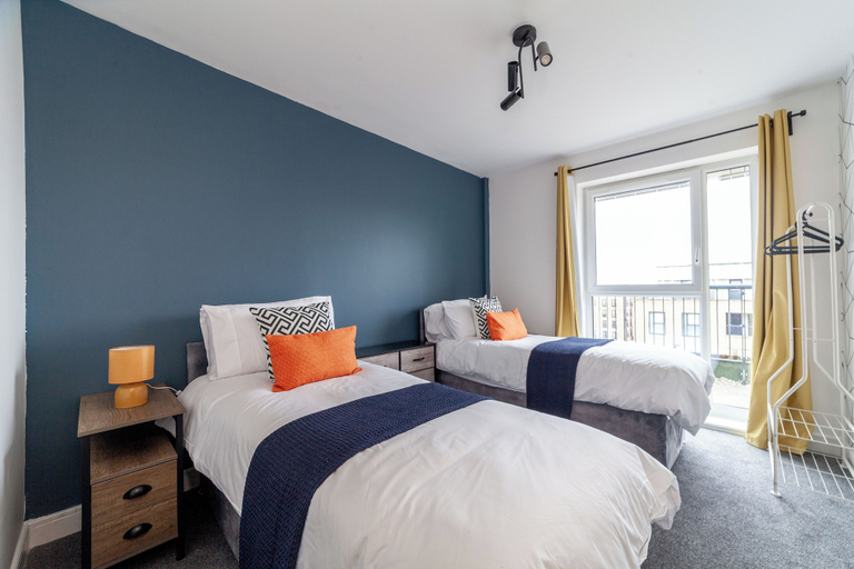 Room 3, Top-rated Penthouse - King Size Bed & Free Parking, London