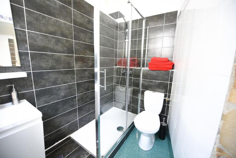 Bathroom 2, Sete - LOFT 6 personnes. CENTRE VILLE / PORT, Hérault