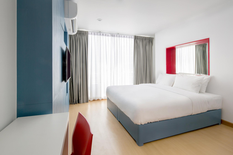 Bedroom 3, 128 Room And Massage, Khlong Toey