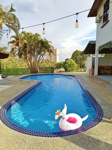 Sport & Beauty 2, Yussy Homestay at Afamosa Bungalow, Alor Gajah