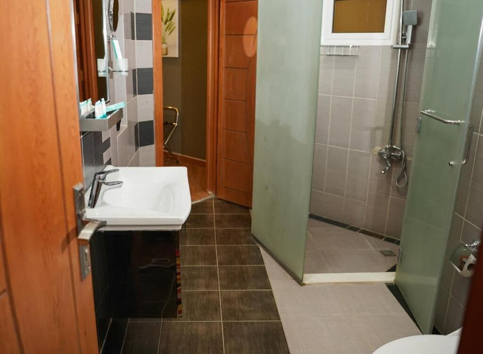 Bathroom 5, Palette Luxury Credi Hotel, Riyadh