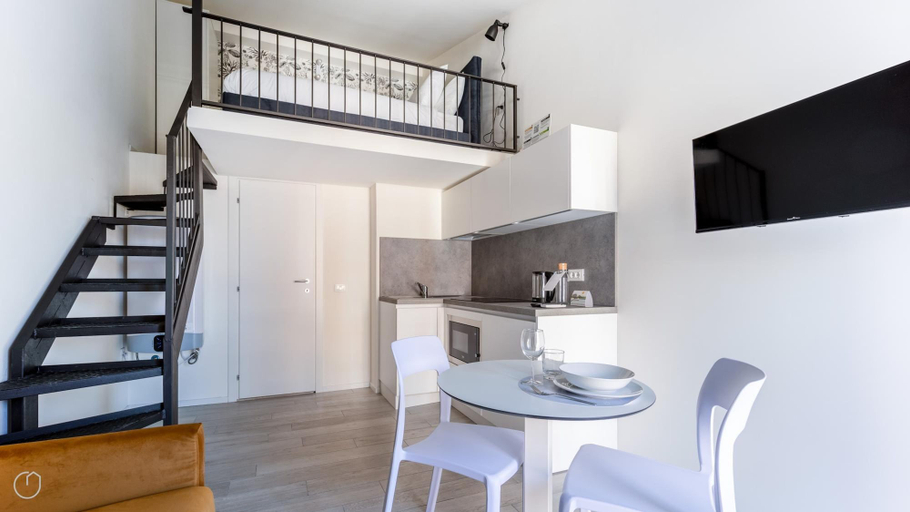 Room 3, Italianway - The B Village Superior - 55, Milano