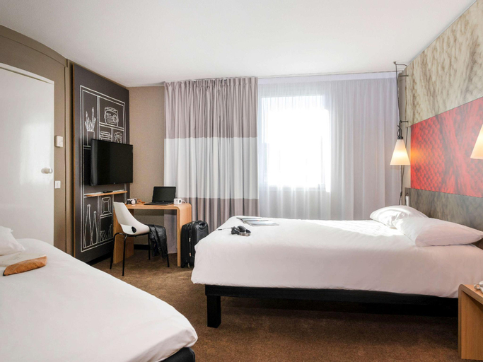 Bedroom 23