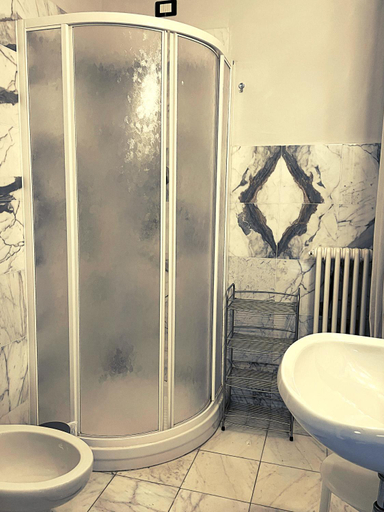 Bathroom, Mistral Holidays - Confortevole monolocale a 500 mt dal mare, Massa Carrara