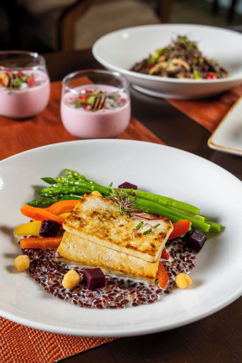 Food & Drinks 17
