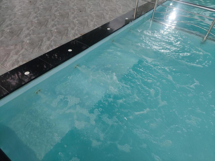 Sport & Beauty 5, ปีกุนรีสอร์ท & Swimming pool (Pigoon Resort), Muang Nakhon Pathom