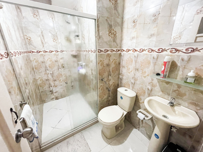 Bathroom 3, Casa Clandestina, Medellín